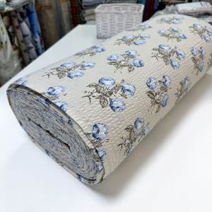 Ранфорс жатый розочки голубые на бежевом