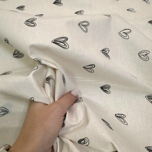 Ранфорс сердечки черные на кремовом F