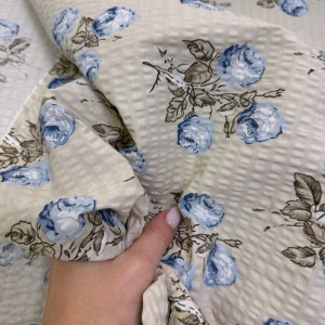 Ранфорс жатый розочки голубые на бежевом