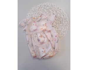 Ранфорс цыплята на серо-бежевом