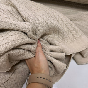 Вязаное полотно бежевый