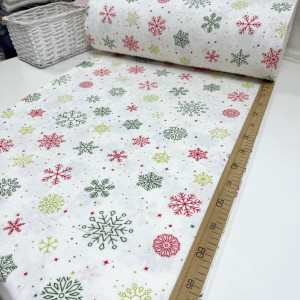 Фланель снежинки красно-зелёные
